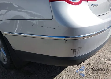 2009 Volkswagen Passat Komfort from USA, damaged, VIN WVWJK73C49P035612